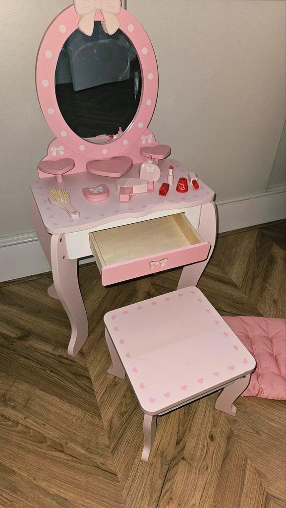 Leuk roze kaptafeltje voor meisjes, Huis en Inrichting, Tafels | Kaptafels, Zo goed als nieuw, Minder dan 100 cm, Minder dan 50 cm