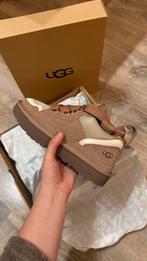 UGG lowmel rockey oak w 37, Ophalen of Verzenden, Zo goed als nieuw, Boots