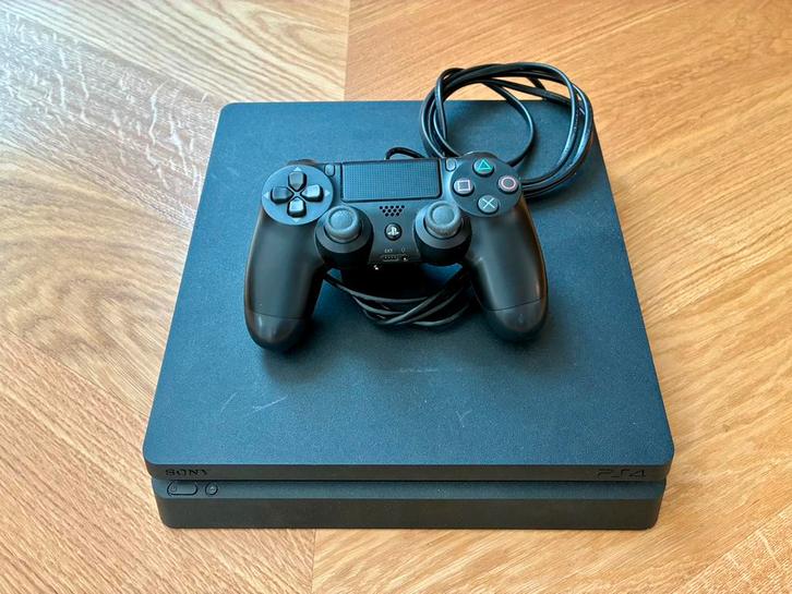 PlayStation 4 Slim 500GB + 1 Controller, Spelcomputers en Games, Spelcomputers | Sony PlayStation 4, Zo goed als nieuw, Slim, Met 1 controller