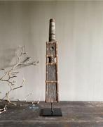 Oud houten ornament op standaard hout stoer sober landelijk, Huis en Inrichting, Verzenden, Nieuw