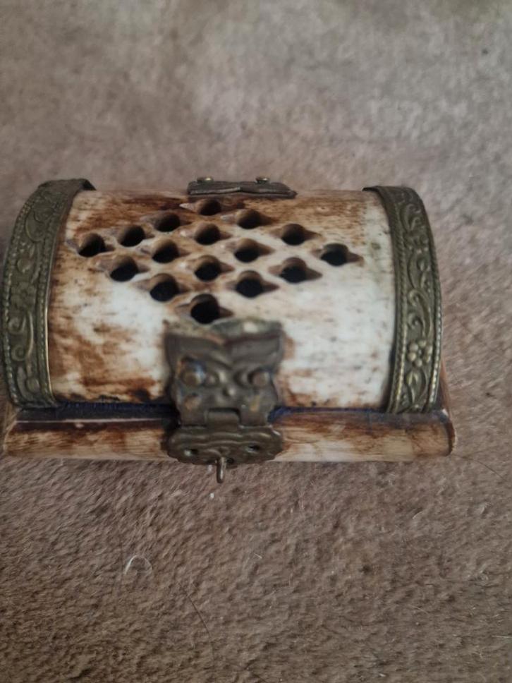 Doosjes uit India met Sluiting - 10cm, Antiek en Kunst, Antiek | Overige Antiek, Ophalen of Verzenden