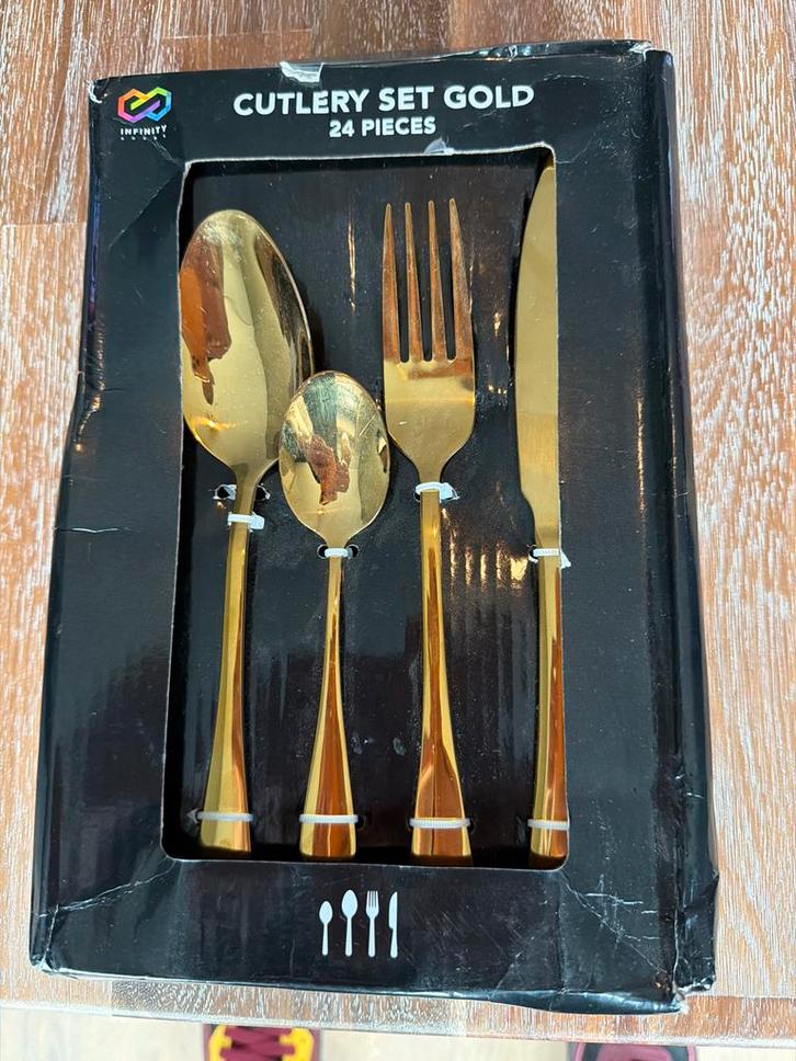 Nieuwe Gouden Bestekset - 24 Delig, Huis en Inrichting, Keuken | Bestek, Nieuw, Bestekset, Rvs of Chroom, Vaatwasserbestendig