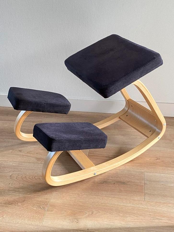 Ergonomische kniestoel JZGORC, Huis en Inrichting, Stoelen, Gebruikt, Eén, Grijs, Ophalen