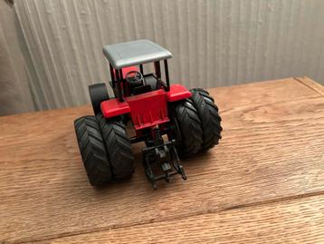 Siku Massey Ferguson 9240 Siku beschikbaar voor biedingen