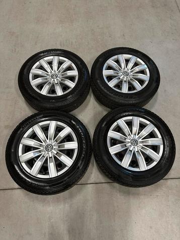 17” stalen velgen vw wieldoppen winterset tiguan Q3 pirelli beschikbaar voor biedingen