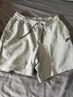 Nike tech fleece men's short, Maat 52/54 (L), Grijs, Ophalen of Verzenden, Zo goed als nieuw