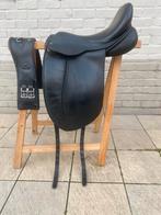 Hulsebos dressuurzadel dynamic 3 18inch, Dieren en Toebehoren, Ophalen, Zo goed als nieuw, Dressuur