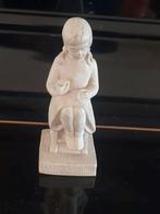 beeldje Lammechien,   op   krukje zit te borduren  RUINEN, Antiek en Kunst, Kunst | Beelden en Houtsnijwerken, Ophalen