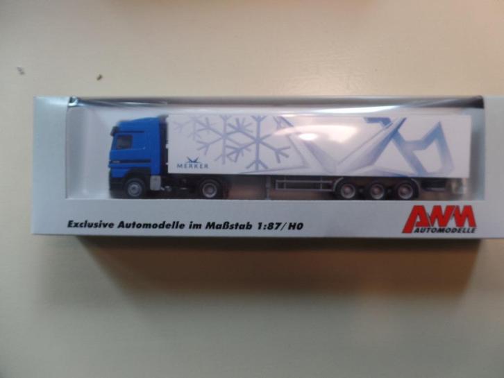 Mercedes trekker oplegger Merker (AWM), Hobby en Vrije tijd, Modelauto's | 1:87, Nieuw, Bus of Vrachtwagen, AWM, Verzenden