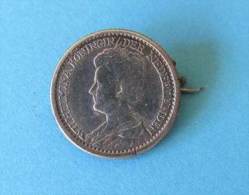 Oude munten broche/speld, Wilhelmina zilver 1910   beschikbaar voor biedingen