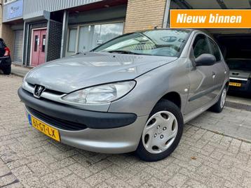 Peugeot 206 1.4 XR 5drs RIJDT GOED NAP APK 5-2026 beschikbaar voor biedingen