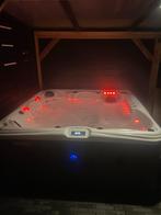 Mooie hottub / Jacuzzi te koop van wonder spa, Ophalen, Gebruikt, Afdekzeil, Vast