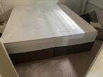 Boxspring gratis ophalen zsm moet vandaag weg!!, Huis en Inrichting, Slaapkamer | Boxsprings, Ophalen of Verzenden, Zo goed als nieuw