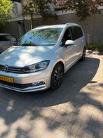 Volkswagen Touran 1.6 TDI 81KW/110PK 7-DSG 2015 Grijs, Auto's, Volkswagen, USB, 7 stoelen, 24 km/l, Diesel