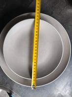 Grijs Oslo Servies - Borden & Mokken, Huis en Inrichting, Keuken | Servies, Gebruikt, Ophalen of Verzenden, Bord(en), Effen