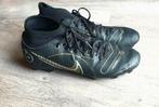 Voetbal schoenen maat 40, Maat XS of kleiner, Ophalen of Verzenden, Zo goed als nieuw, Schoenen