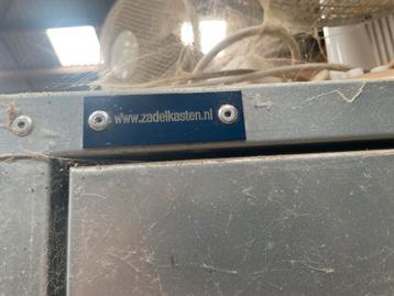 Stal kast 200x75 beschikbaar voor biedingen