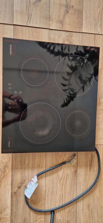Samsung Inductiekookplaat - 59x52cm beschikbaar voor biedingen
