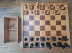 Antieke schaakset met schaakstukken en bord 40 cm, Hobby en Vrije tijd, Gezelschapsspellen | Bordspellen, Ophalen of Verzenden
