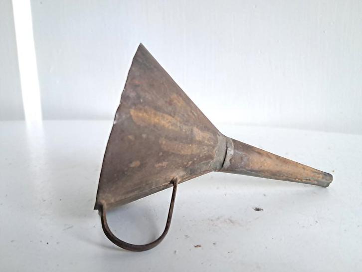 Vintage Metalen Trechter, Antiek en Kunst, Antiek | Emaille, Ophalen of Verzenden