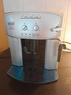 Koffiemachine DeLonghi, Witgoed en Apparatuur, Koffiezetapparaten, Koffiemachine, Koffiebonen, Zo goed als nieuw, 2 tot 4 kopjes