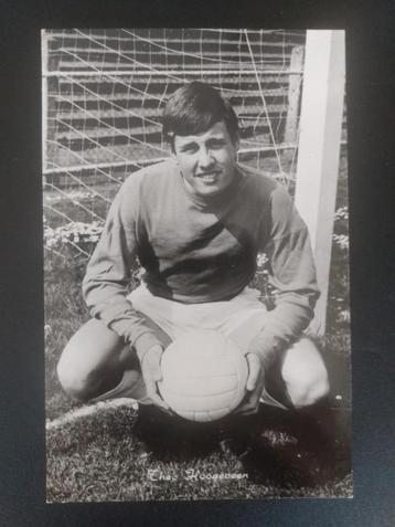 Spelerskaartfoto Theo Hoogeveen van DOS beschikbaar voor biedingen