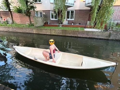 Polyester wherry (5 m) met electromotor + accu roeiboot, Watersport en Boten, Sloepen, Zo goed als nieuw, Tot 10 pk, 3 tot 6 meter