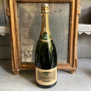 Dummy fles champagne *tres jolie duiven* beschikbaar voor biedingen