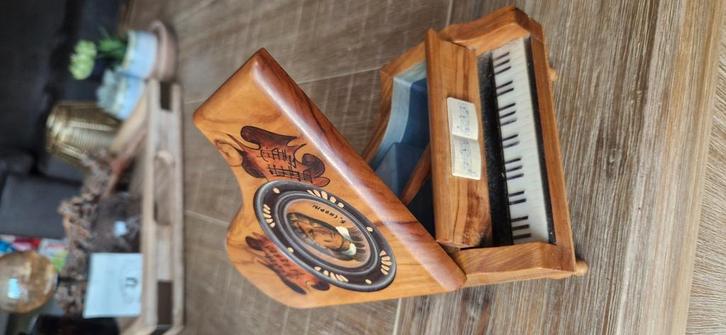 houten piano muziek doos Italië 1960 Chopin, Antiek en Kunst, Kunst | Beelden en Houtsnijwerken, Ophalen of Verzenden