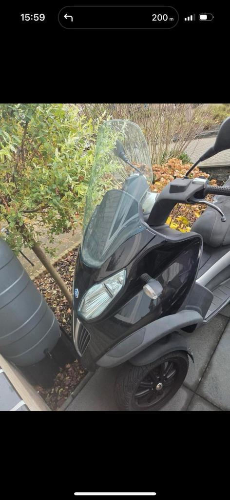 In onderdelen te koop piaggio mp3 zwart kappen motorblok enz, Motoren, Tuning en Styling, Ophalen