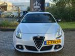 Alfa Romeo Giulietta - Alfa Romeo Giulietta 1.4 T Exclusive, Auto's, Automaat, 65 €/maand, Euro 6, 4 cilinders