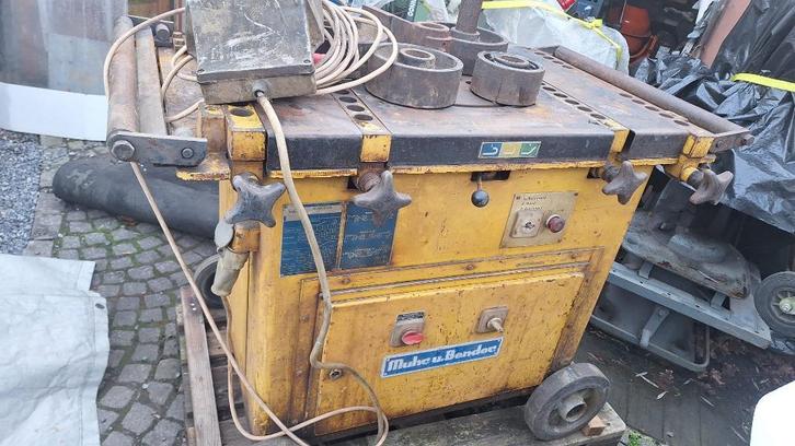 Muhr U-Bender B032 buigmachine, Zakelijke goederen, Machines en Bouw | Metaalbewerking, Ophalen