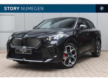 BMW iX2 eDrive20 M Sport / Panoramadak / Achteruitrijcamera  beschikbaar voor biedingen