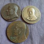 Drie Bronzen Penningen met Mannen Portretten, Verzenden, Brons