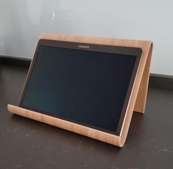 Tablet of iPad standaard beschikbaar voor biedingen