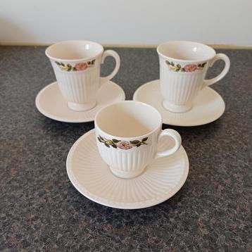 Wedgwood kopjes en schotels - set van 3 beschikbaar voor biedingen