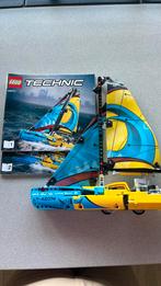 Technic lego 42074 catamaran, Ophalen of Verzenden, Zo goed als nieuw