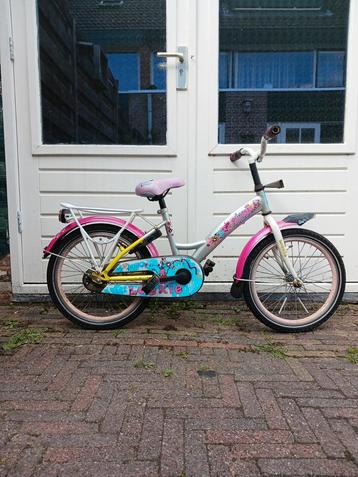Kinderfiets Loekie 18 inch beschikbaar voor biedingen