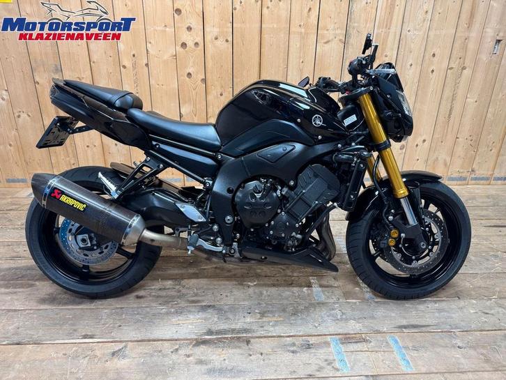 YAMAHA FZ 8 | 2011 | 27.000 KM | AKRAPOVIC |, Motoren, Motoren | Yamaha, Bedrijf, Naked bike, meer dan 35 kW, 4 cilinders, Motorrijbewijs A