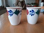 Twee Boerenbont Bekers, Gebruikt, Ophalen of Verzenden, Kop(pen) en/of Schotel(s), Aardewerk