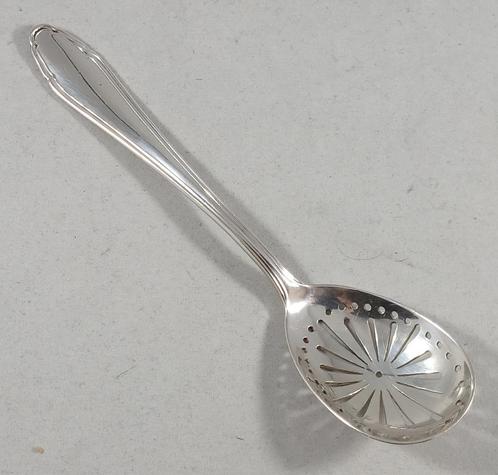 Klein zilveren natfruitlepeltje Chippendale antiek 830 zilve, Antiek en Kunst, Antiek | Goud en Zilver, Zilver, Ophalen of Verzenden