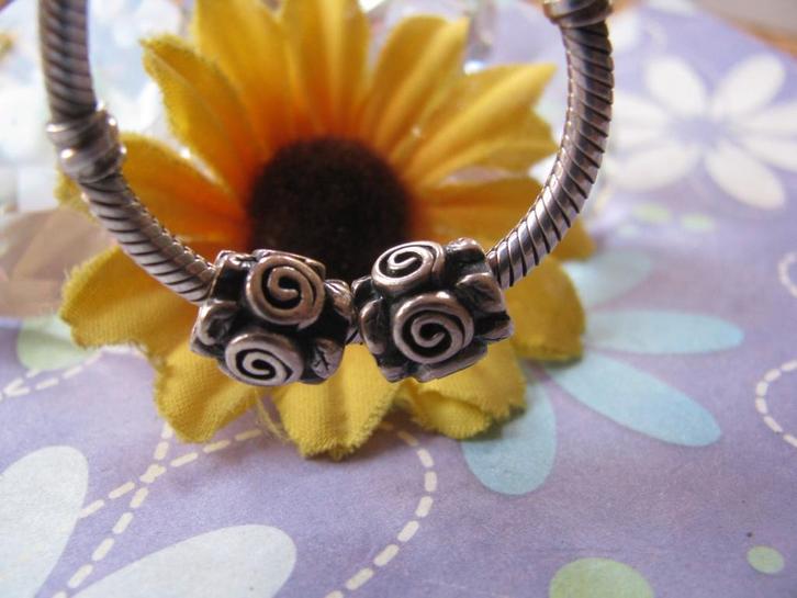 Pandora SET P139 = leuke roosjes * mooi voor JE ketting * =, Sieraden, Tassen en Uiterlijk, Bedels, Zo goed als nieuw, Pandora