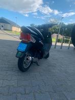 Peugeot v clic met Wok, Fietsen en Brommers, Scooters | Piaggio, Ophalen, Zo goed als nieuw, Benzine, Overige modellen