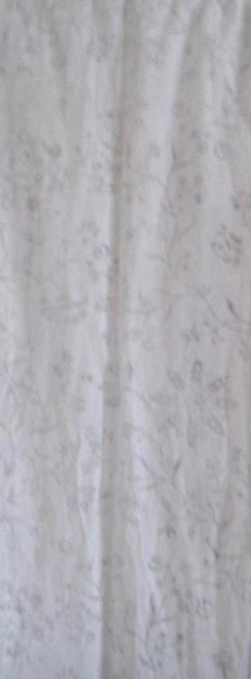 '2 LUXE MOOIE MODERNE WITTE VITRAGE'S (NIEUW ) beschikbaar voor biedingen