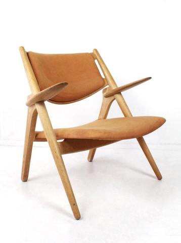 Sawbuck armstoel CH28 Hans J Wegner Carl Hansen & Son Denema beschikbaar voor biedingen
