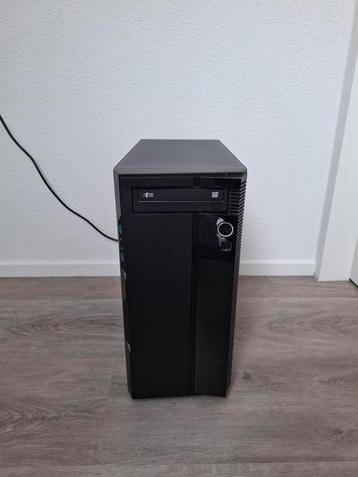 Game pc beschikbaar voor biedingen