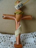 Aardewerk kruisbeeld modern kruisje hanger 9cm vintage 1970, Ophalen of Verzenden, Zo goed als nieuw, Overige typen, Christendom | Katholiek