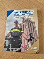 Caty Groen - Twittercop in Dordrecht, Boeken, Essays, Columns en Interviews, Ophalen of Verzenden, Zo goed als nieuw, Caty Groen