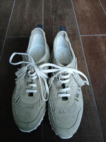 Omoda sneakers maat 37 beschikbaar voor biedingen