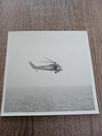 Twee foto's van de Karel Doorman, Ophalen of Verzenden, Marine, Nederland, Foto of Poster